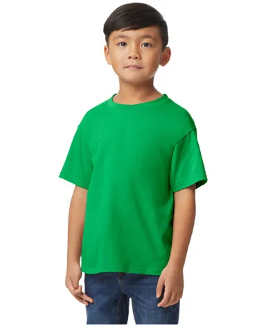 Gildan 65000B Youth Softstyle Midweight T-Shirt in Irish green front view
