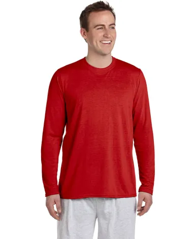 42400 Gildan Adult Core Performance Long-Sleeve T- in Red front view