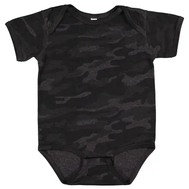 4424 Rabbit Skins Infant Fine Jersey Creeper in Storm camo front view